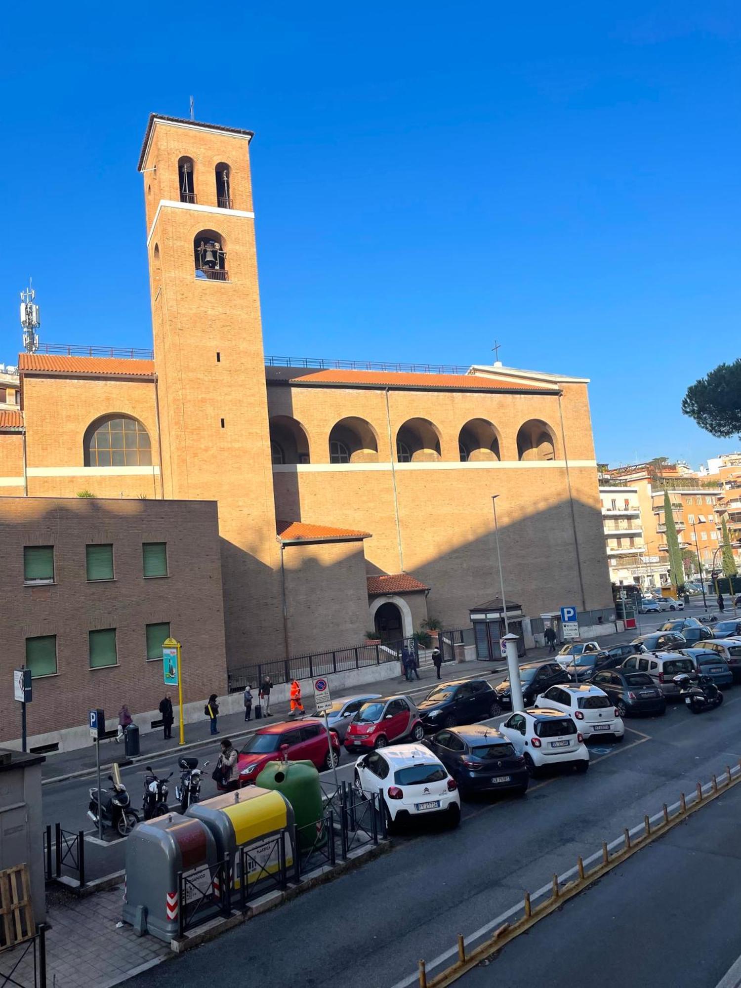 Lucens Domus Appartamento Roma Quartiere Trieste - Vicino Metro B1 - Eksteriør bilde