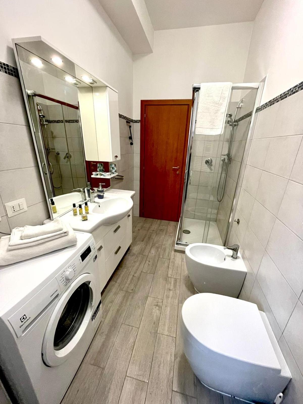 Lucens Domus Appartamento Roma Quartiere Trieste - Vicino Metro B1 - Eksteriør bilde