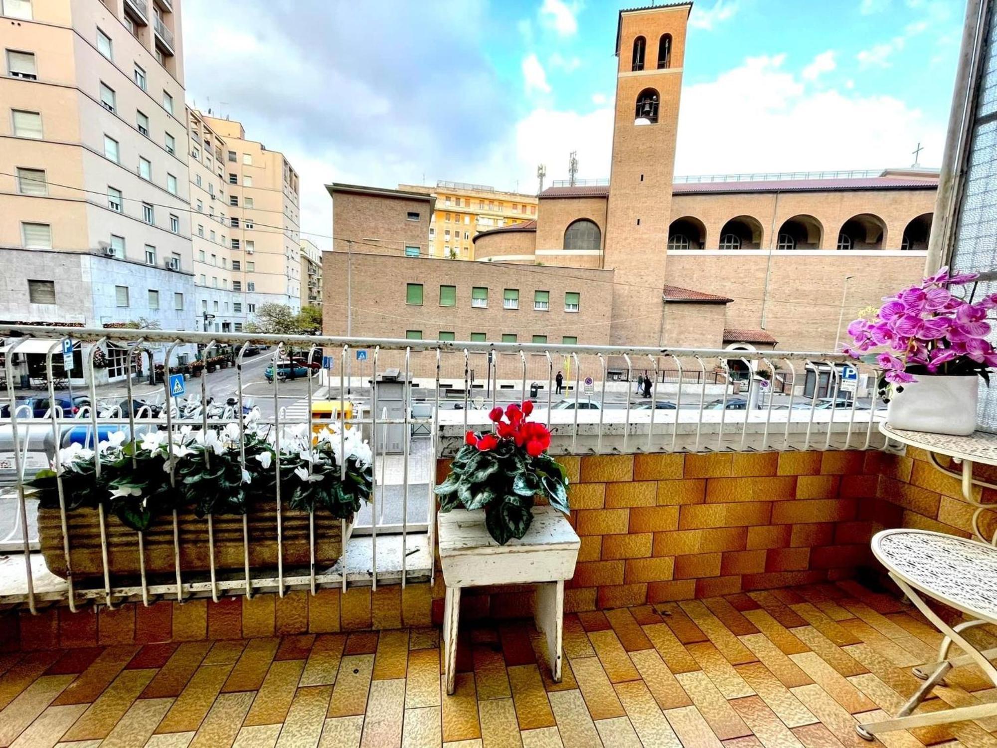 Lucens Domus Appartamento Roma Quartiere Trieste - Vicino Metro B1 - Eksteriør bilde